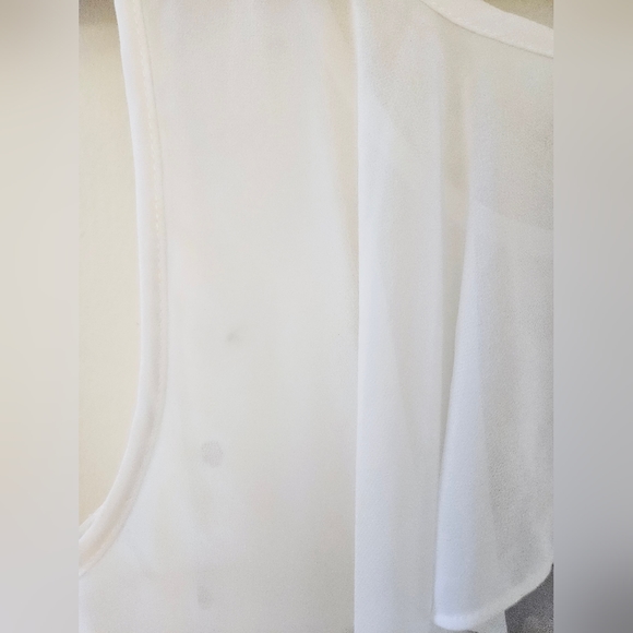 Lulumari Sheer tank top blouse with gold metal skull detail - Picture 11 of 15